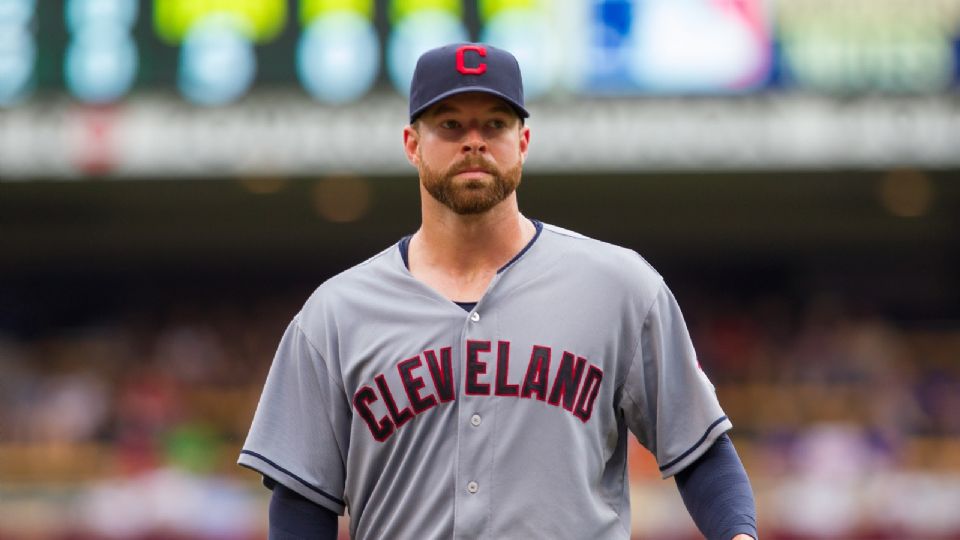 Corey Kluber, dos veces ganador del premio Cy Young, y quien lanzó un juego sin hit para los Yanquis de Nueva York en 2021, anunció su retiro luego de 13 temporadas en las Grandes Ligas.