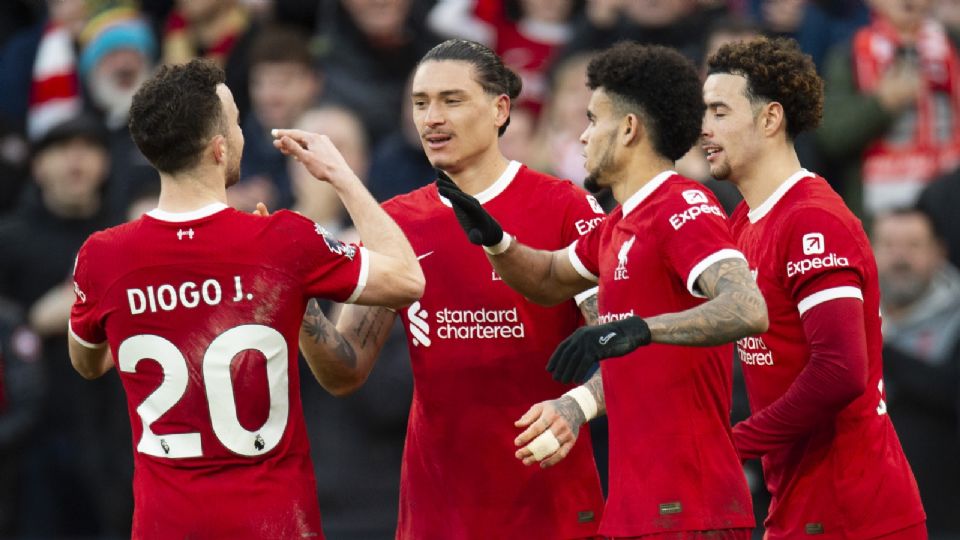 Los jugadores del Liverpool celebran una de las anotaciones ante el Burnley.