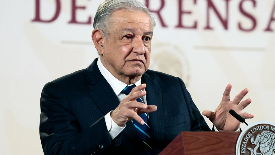 El presidente de México, Andrés Manuel López Obrador, habla durante su conferencia de prensa matutina | EFE/ José Méndez