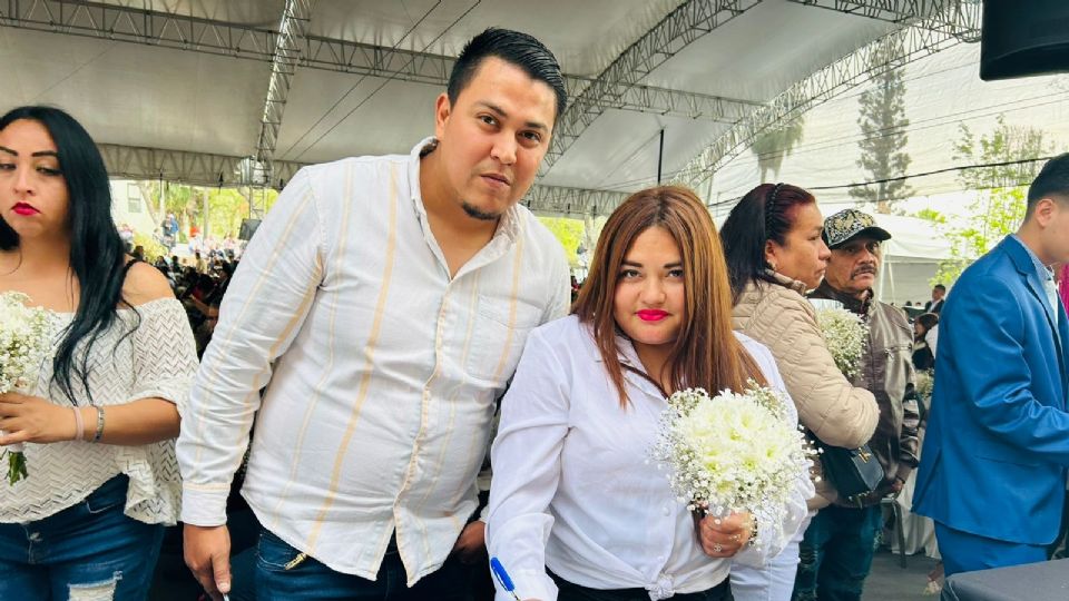 Parejas se casan en Día de San Valentín en Nuevo León