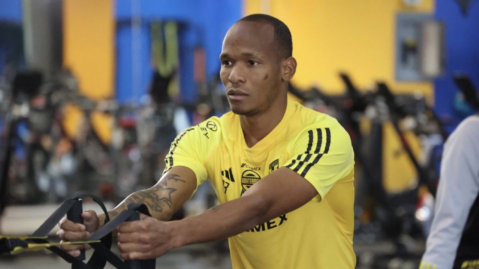 Luis Quiñones durante un entrenamiento en el gimnasio del Estadio Universitario