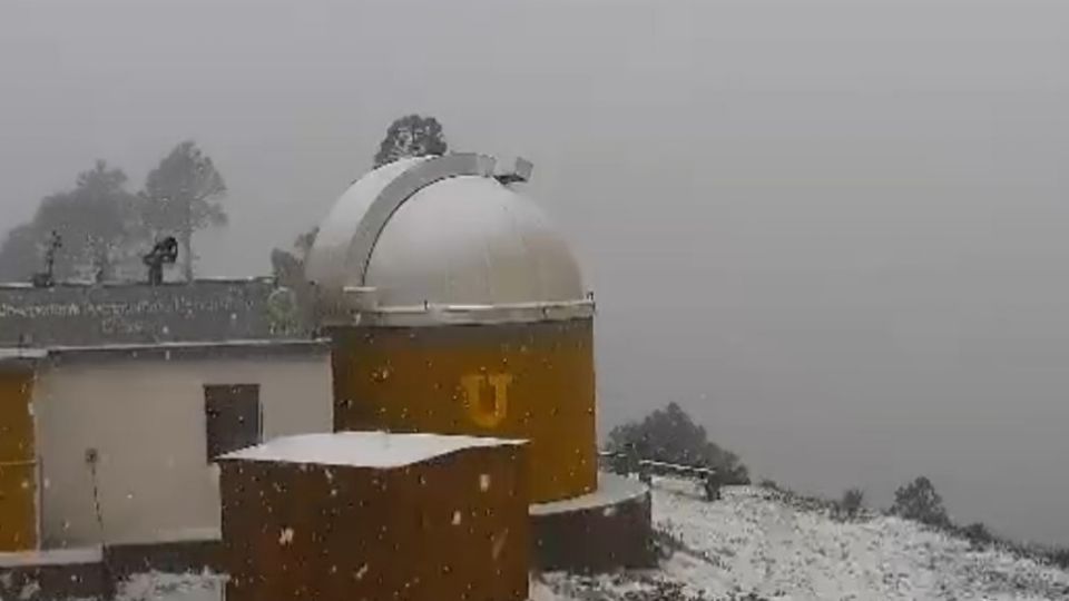 Cae aguanieve en Galeana.