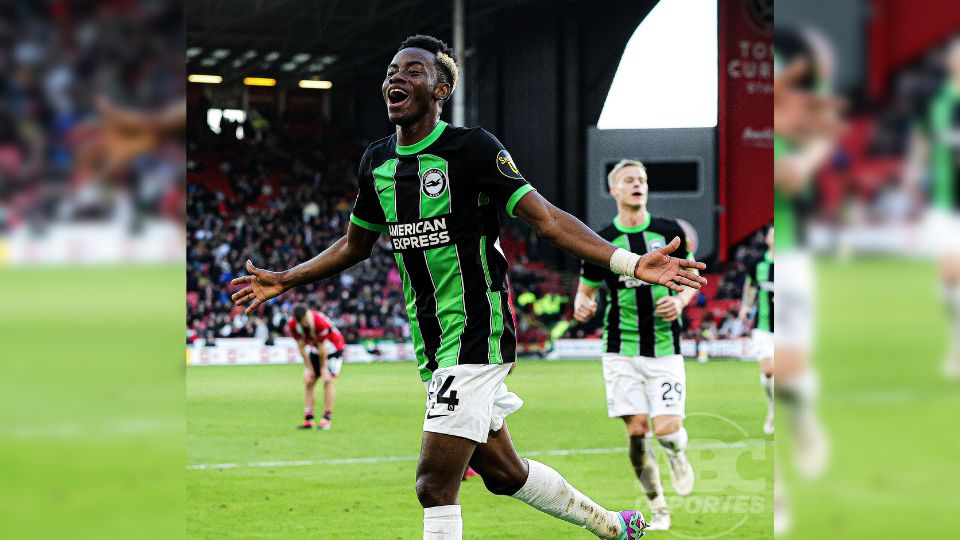 El ganador de la Copa de África, Simon Adingra, vuelve a marcar dos goles en su primer partido con el Brighton.