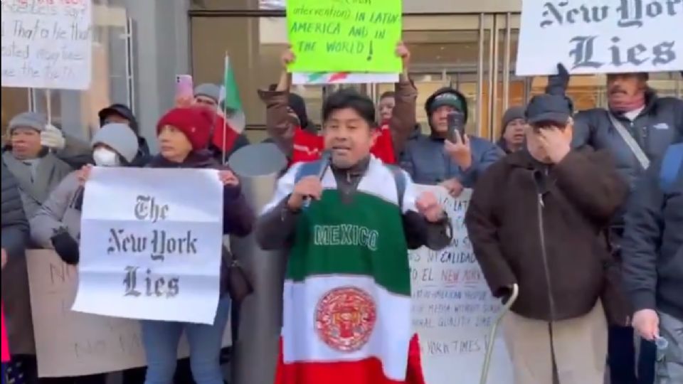 Protesta frente al The New York Times.