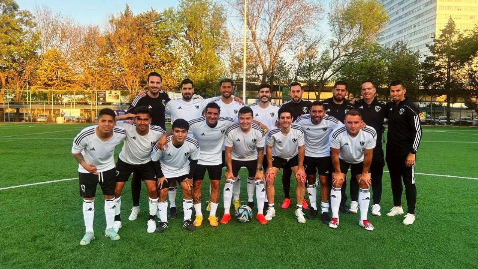 El equipo de Club de Cuervos para la Kings Leagues Américas.