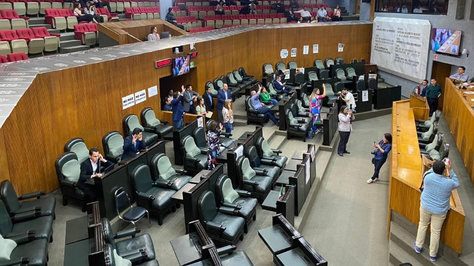 Congreso de Nuevo León sigue adoleciendo cancelación de sesiones