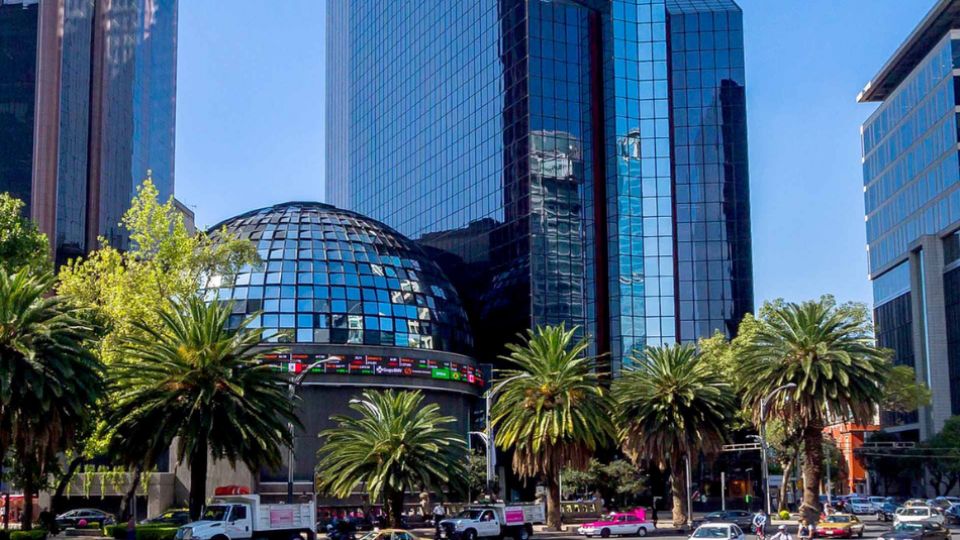 Edificio en la Ciudad de México de la Bolsa Mexicana de Valores (BMV)