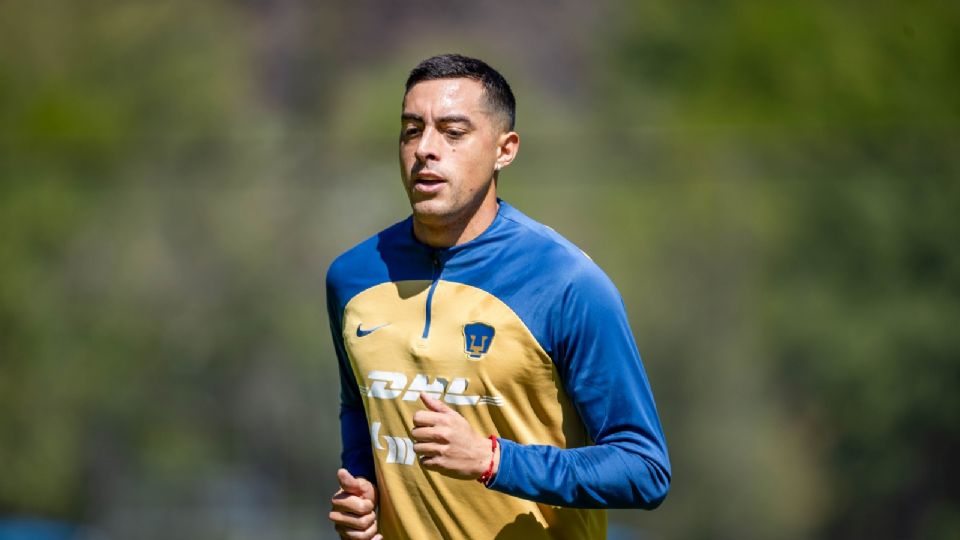 Rogelio Funes Mori entrena con Pumas, pero no estaría listo para la Jornada 10