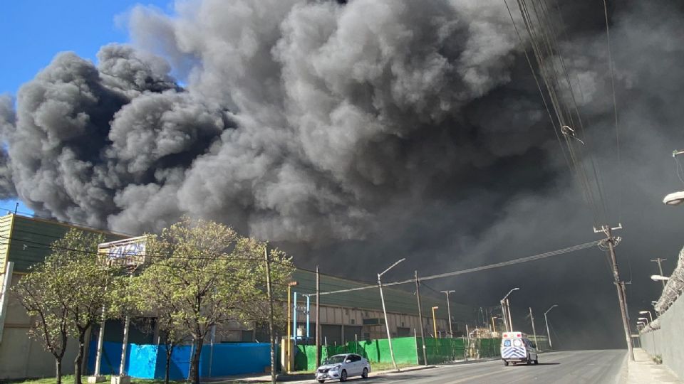 Incendio en fábrica de San Nicolás.