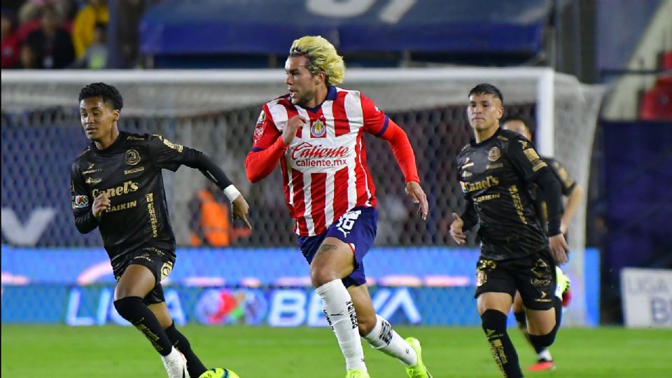 Las Chivas consiguieron su segundo triunfo del año tras derrotar al Atlético de San Luis por un marcador de 0-2.