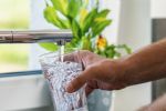 Siguen siendo sampetrinos los que más consumen agua