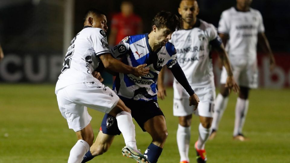 Rayados derrotó 4-1 a Comunicaciones FC en el Estadio Doroteo Guamuch Flores, en el inicio de la nueva Copa de Campeones de la Concacaf y para poner un pie en la siguiente ronda del torneo.