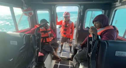 Semar rescata a pescadores que estuvieron 4 días varados en puerto de Yucatán