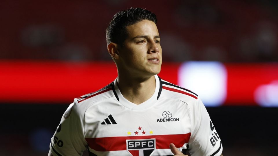 James Rodríguez se habría reunido con los dirigentes de São Paulo, con el que tiene contrato hasta junio de 2025, para negociar una salida amigable.