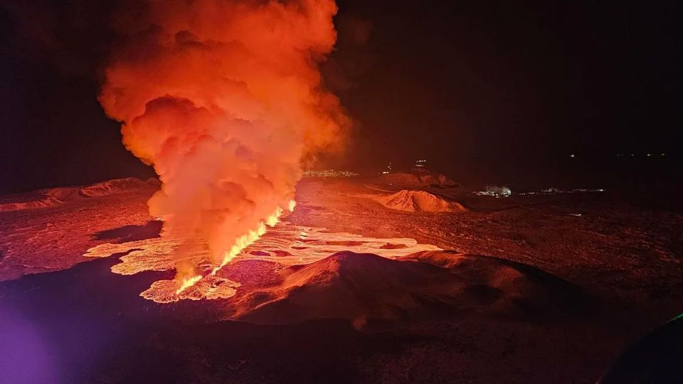 Islandia sufre nueva erupción volcánica | X / @guidetoiceland