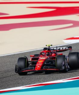 F1: Sainz domina la última sesión de libres en Baréin; 'Checo' dentro del Top 10