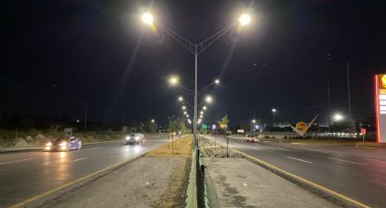 Estado repara luminarias en autopista a aeropuerto tras actos de vandalismo