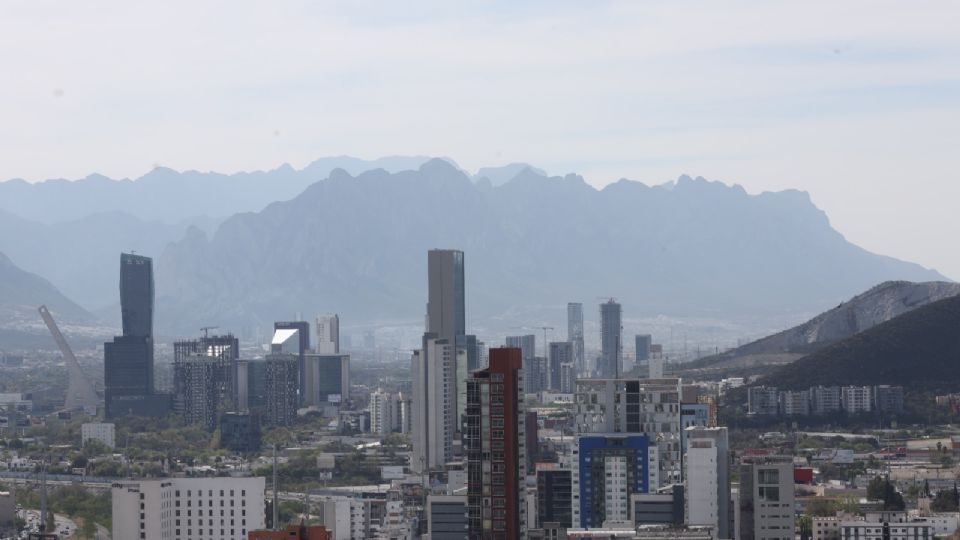 Mala calidad del aire en área metropolitana.