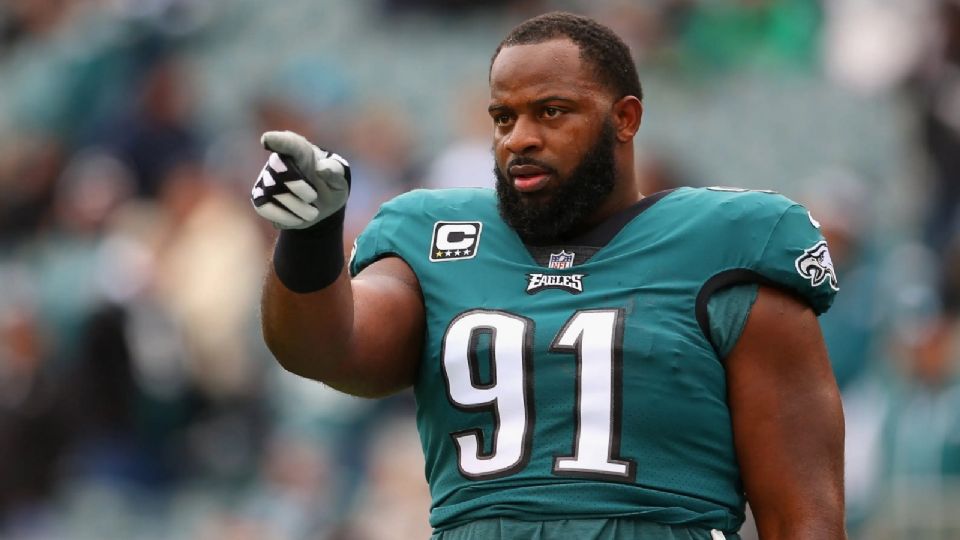 El 'tackle' defensivo Fletcher Cox, campeón en el Super Bowl LII con los Philadelphia Eagles, anunció este domingo su retiro del fútbol luego de 12 temporadas en la NFL.