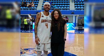 Cantante de Jesse&Joy debuta como basquetbolista profesional