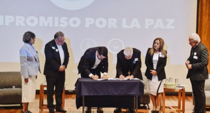 Claudia, Xóchitl y Jorge Álvarez Máynez firman por la paz con la Iglesia católica