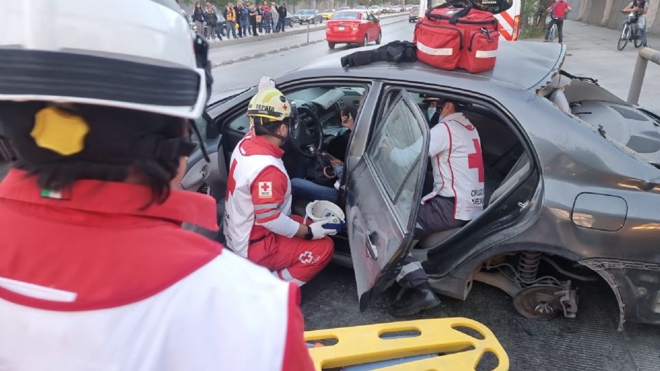 Accidente vial en Av. Ruiz Cortines y Av. San Nicolás