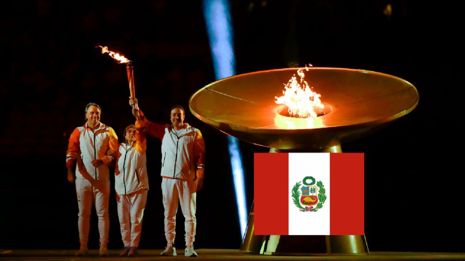 Encendido del pebetero durante la Inauguración de los XIX Juegos Panamericanos Santiago 2023