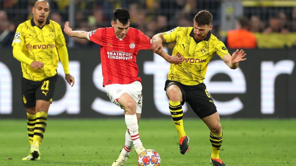 Hirving 'Chucky' Lozano en el partido ante el Dortmund.