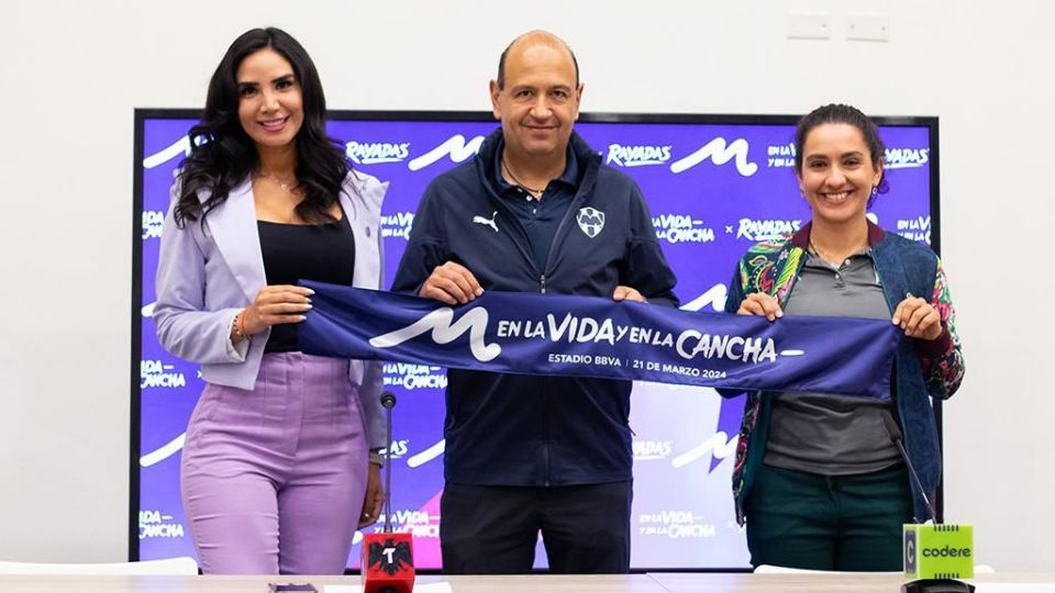 (Izq. a Der.) Alejandra Delgadillo, Pedro Esquivel y Eva Espejo anunciaron la segunda edición del foro.