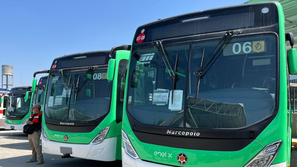 Nuevas unidades eléctricas de transmetro en Guadalupe