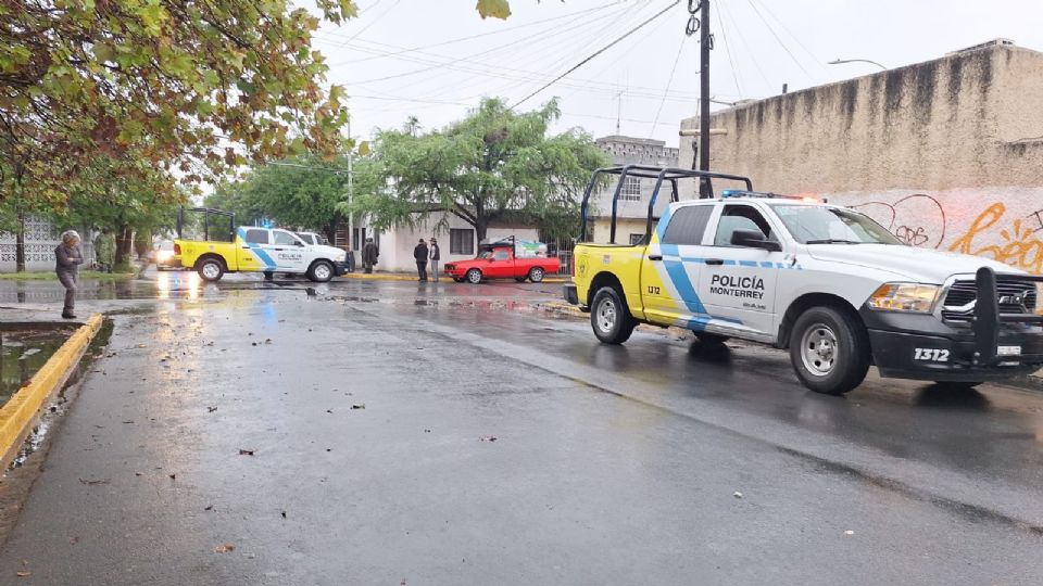 Hombre mata a su hijo y se dispara en Monterrey