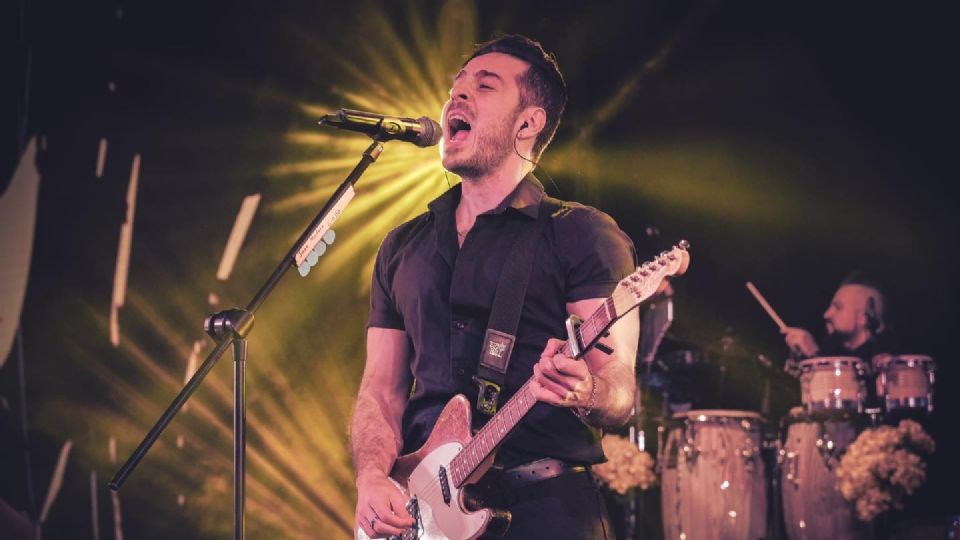 José Madero canta temas de Pxndx en el Vive Latino | Facebook / José Madero Vizcaíno