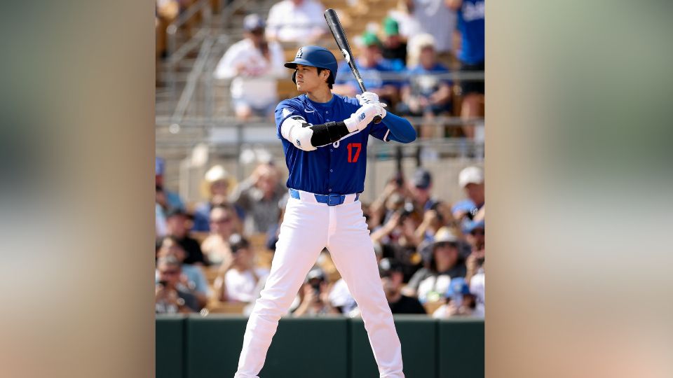 Shohei Ohtani entrenando con los Dodgers.