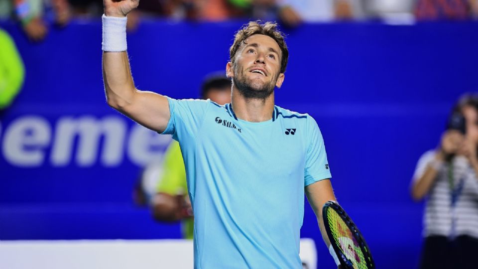 Casper Ruud celebra el triunfo frente al estadounidense Ben Shelton en el Abierto Mexicano