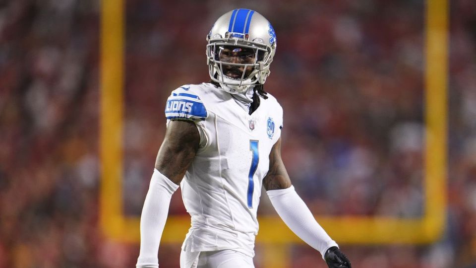 El esquinero de los Detroit Lions, Cam Sutton, tiene una orden de arresto en su contra tras un incidente en Florida. La policía pide ayuda para localizarlo.