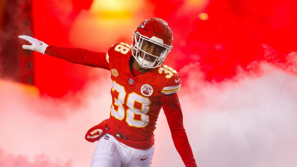 L'Jarius Sneed, campeón en los Super Bowls con Kansas City Chiefs, firmó con los Tennessee Titans por cuatro años a cambio de 76.4 millones de dólares.