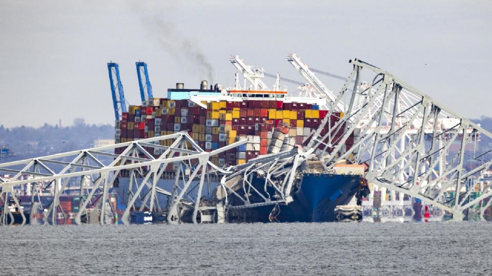 Buque carguero Dali derriba puente en Baltimore, EU.