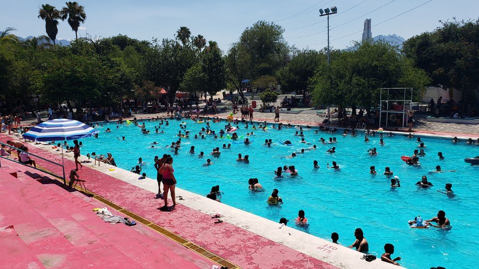 En vacaciones de Semana Santa la ciudadanía suele visitar albercas públicas y ríos en Nuevo León | Facebook / Parques Públicos Mty 'España, Tucán, Aztlán, Alameda'