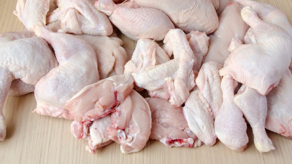 Carne de pollo estaría relacionada con el síndrome de Guillain-Barré.

