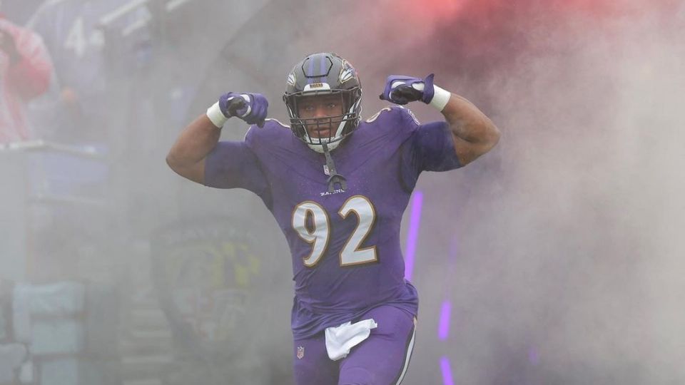 Justin Madubuike firmó una extensión de contrato por cuatro años y 98 millones de dólares con los Baltimore Ravens.