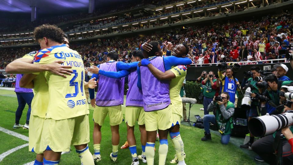 Julian Quinones del America en festejo después de anotar el primer gol de su equipo durante el juego de ida de los octavos de Final de la Copa de Campeones CONCACAF