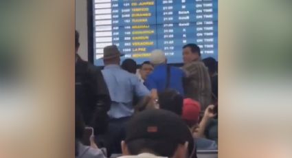 Video: Tuca Ferretti ‘explota’ contra empleado de aeropuerto