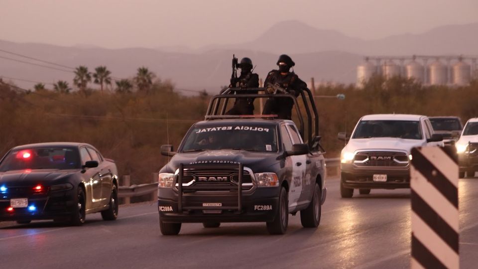 Fuerza Civil en carretera de Salinas Victoria