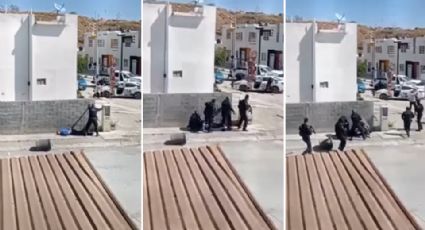 Video: Policías y pistoleros se enfrentan a balazos en Pesquería