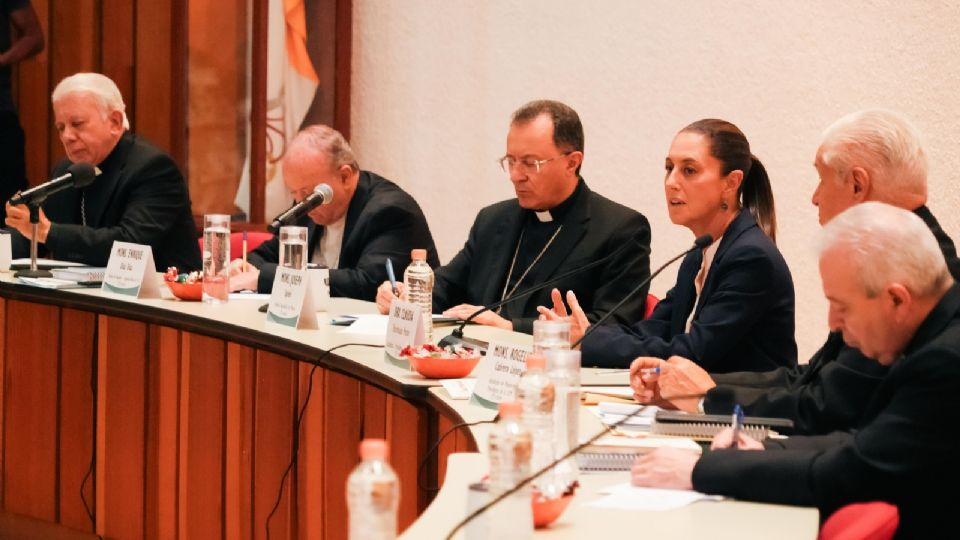 Claudia Sheinbaum se reúne con religiosos para tratar temas de seguridad, educación y salud