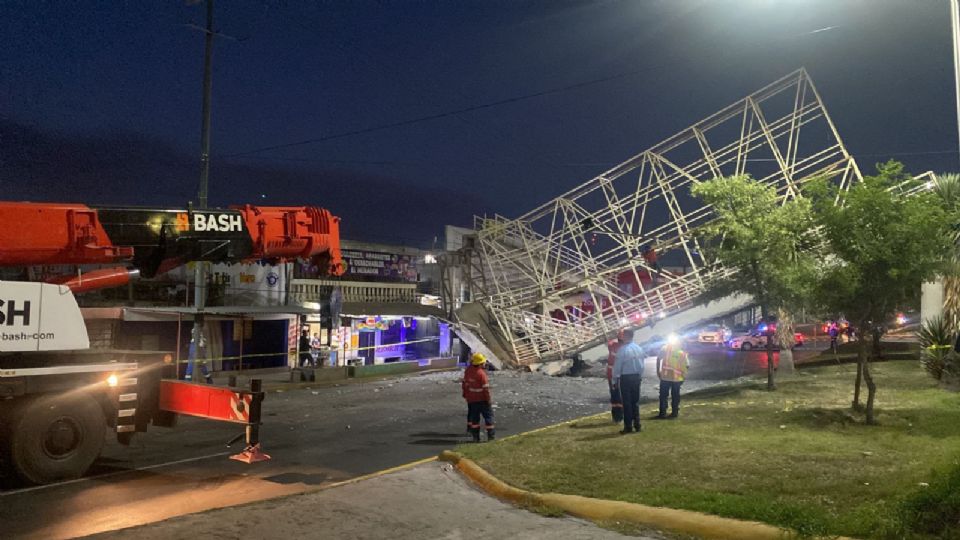 Puente colapsado en San Nicolás.