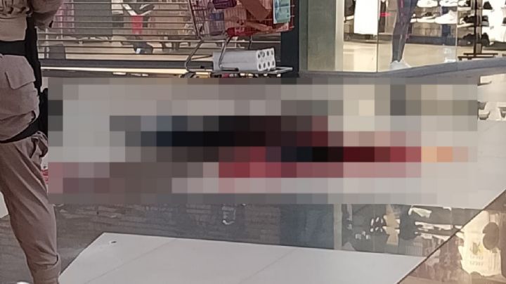 Matan a hombre a balazos en plaza comercial en Tabasco