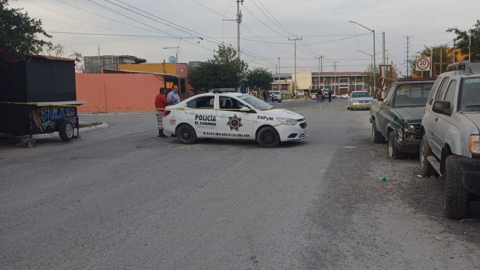 Policía de El Carmen en el lugar del atentado.