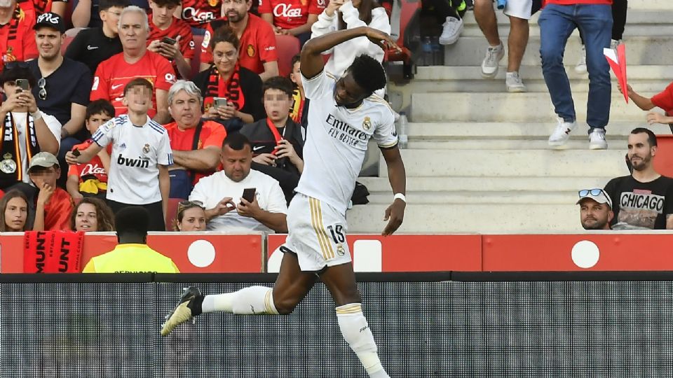 Aurelien Tchouameni, tras conseguir el gol del equipo madridista durante el encuentro correspondiente a la jornada 31 de primera división que disputan Mallorca y Real Madrid