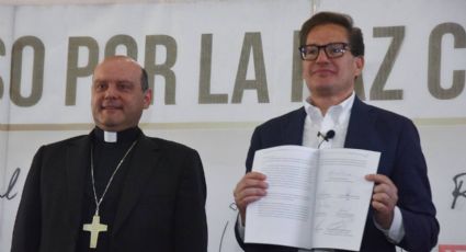 Salomón Chertorivski firma los Compromisos por la Paz de la CDMX